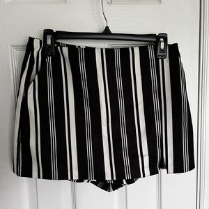 Charlotte Russe Skort